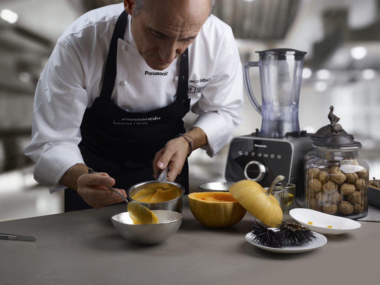 Crema de Calabaza con Erizos de Mar