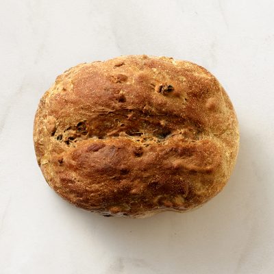 Pan de trigo y centeno con nueces y romero