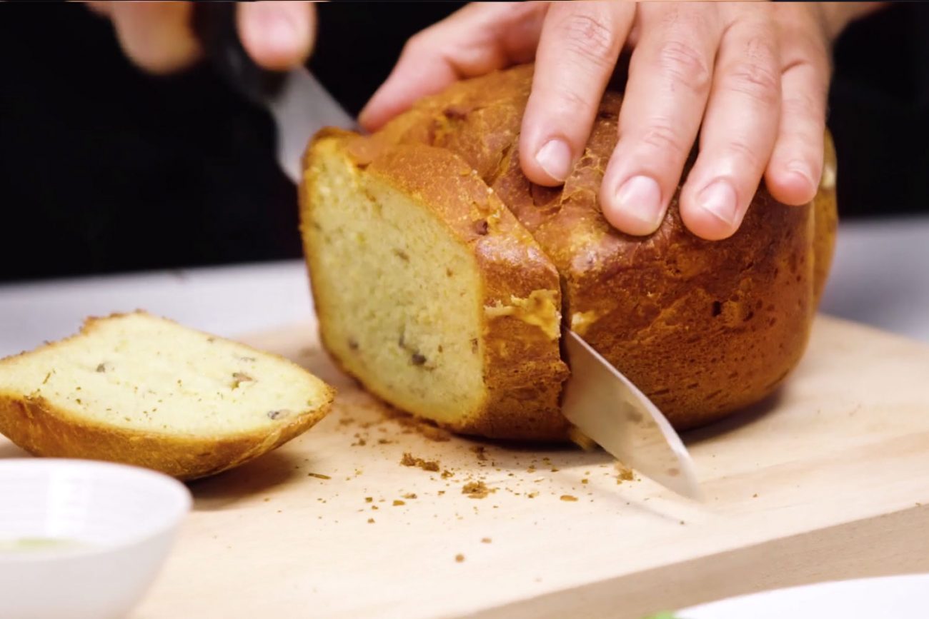 Pain aux anchois et au curry
