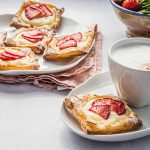 Puff Pastry Tarts with Ricotta and Strawberries Recipe