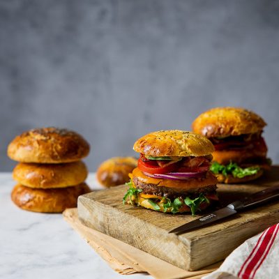 Receta de panecillos de hamburguesa con textura de brioche sin gluten