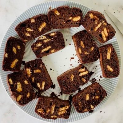 Recette de gâteau au chocolat & aux biscuits