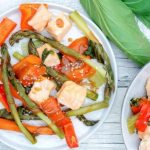 Asialachs mit Pak Choi