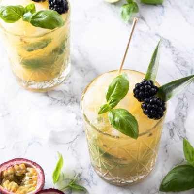 Alkoholfreier Cocktail mit Ananas