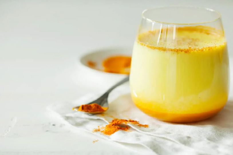 Goldene Milch: Dieser indische Power-Drink hat es in sich