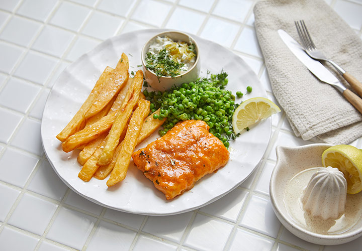 Crispy Battered Fish & Chunky Chips with Minted Peas and Tartare Recipe ...